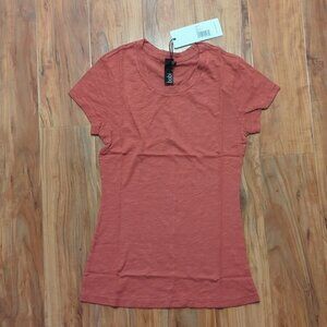 Revolve Brand Slim Fit Crew Neck Tee Bobi Los Angeles Canyon Clay Small 16" ptp